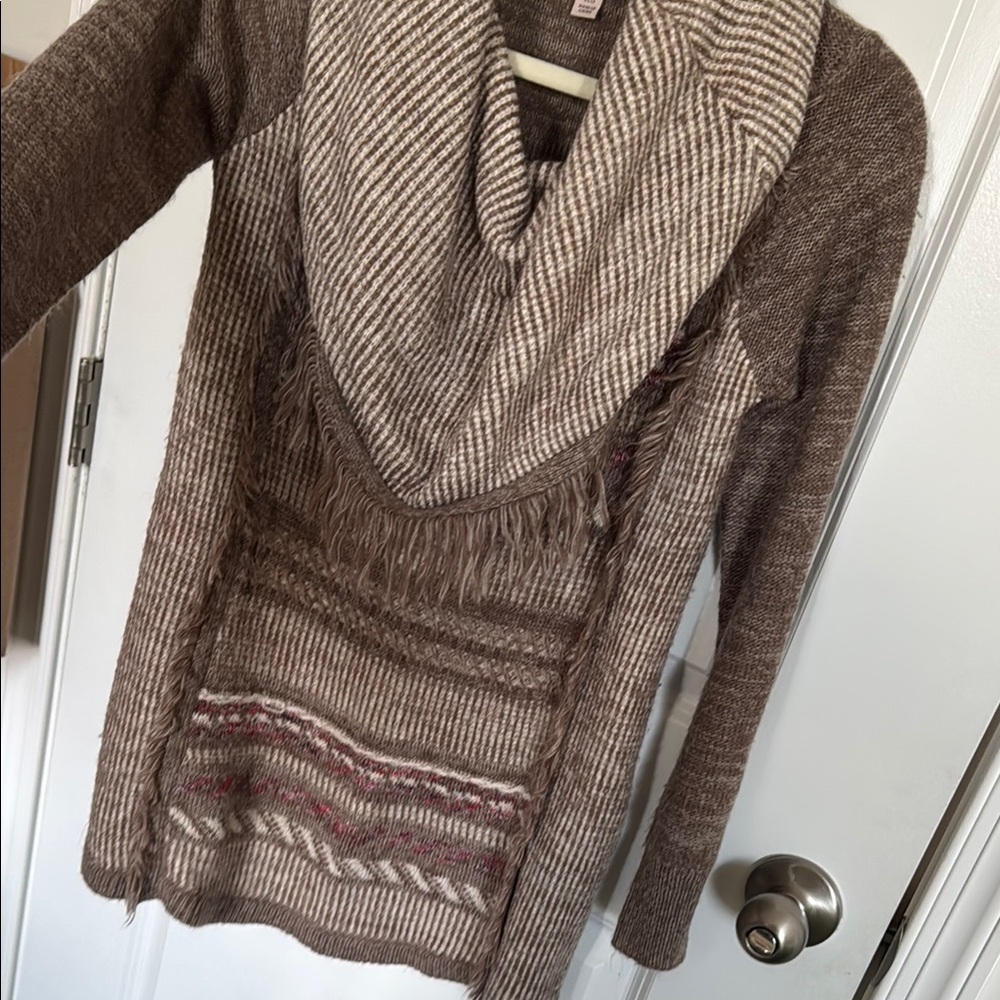 Knox Rose Brown Sweater - Picture 4 of 8